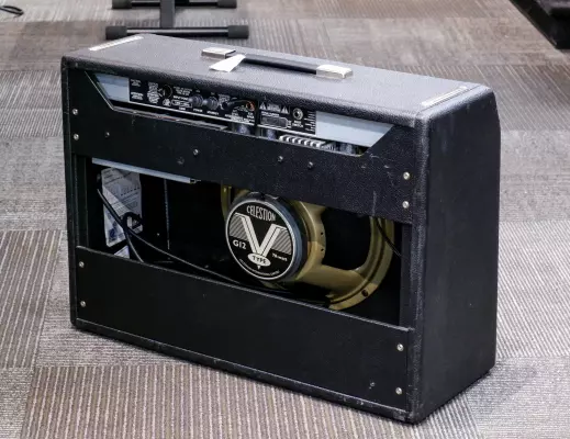 Store Special Product - Fender - \